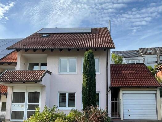 Doppelhaushälfte zur Miete 1.125 € 7 Zimmer 148 m² 276 m² Grundstück frei ab 01.10.2026 Oberer Zollweg 34 a Arnshausen Bad Kissingen 97688