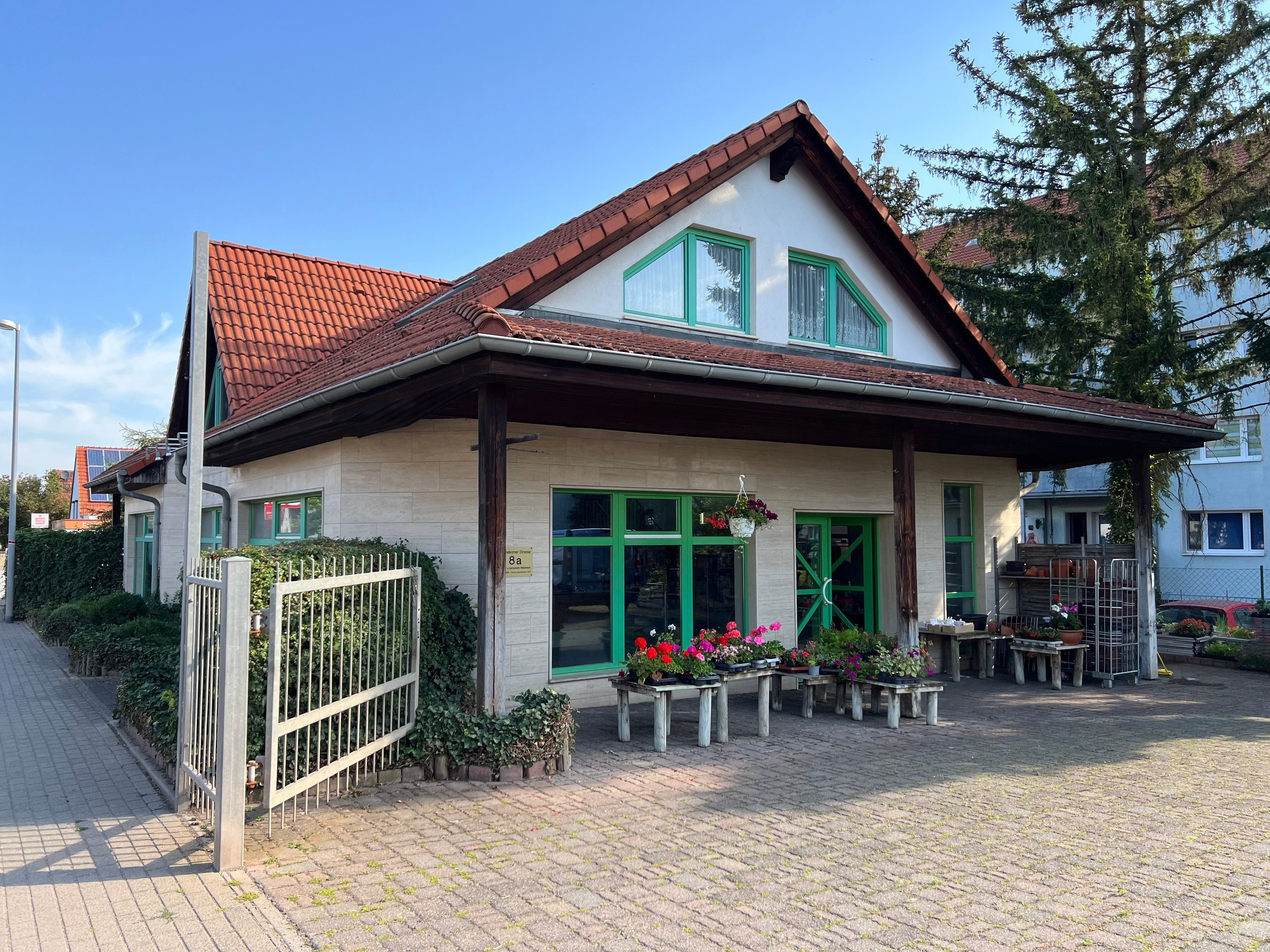 Einfamilienhaus zum Kauf 220.000 € 4 Zimmer 219 m²<br/>Wohnfläche 700 m²<br/>Grundstück Sonneborner Straße 8a Goldbach 99869