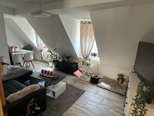 Wohnung zur Miete 500 € 3 Zimmer 66 m² 3 Geschosse frei ab 01.09.2026 Egloffstein 91349
