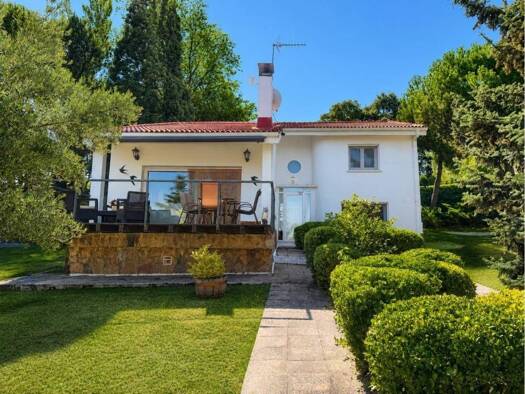 Villa zum Kauf 405.000 € 4 Zimmer 230 m² >Calle Roma > El Espinar 40424
