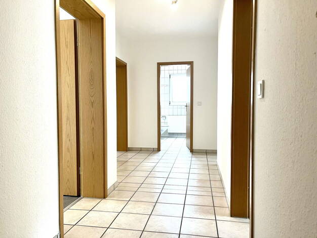 Wohnung zur Miete 1.200 € 3 Zimmer 95 m² 1. Geschoss Weinbergstraße 40 Lörzweiler 55296