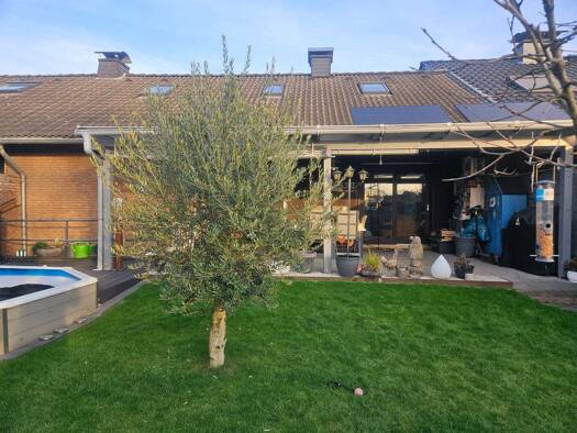 Reihenhaus zum Kauf 379.250 € 4 Zimmer 112 m² 500 m² Grundstück frei ab 01.08.2026 Repelen Moers 47445