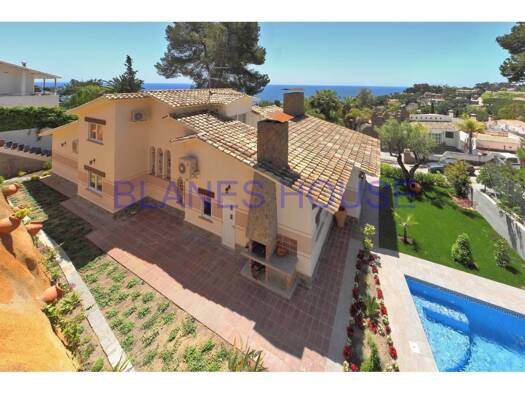 Villa zum Kauf 1.850.000 € 5 Zimmer 340 m² 930 m² Grundstück Blanes 17300