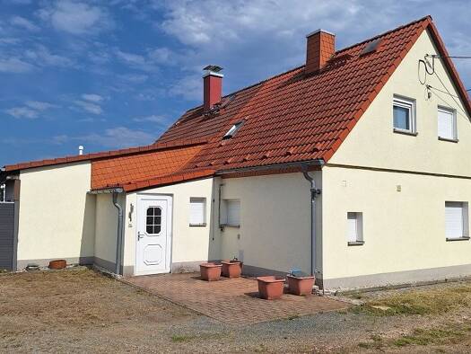 Doppelhaushälfte zum Kauf 149.000 € 3 Zimmer 60 m² 900 m² Grundstück Oberplanitz Zwickau 08062