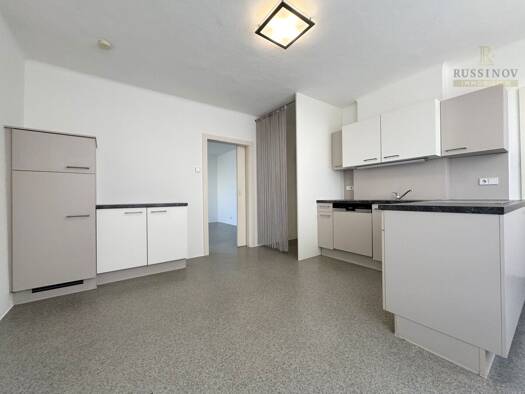 Wohnung zur Miete 586 € 2 Zimmer 46,9 m² 1. Geschoss Feldkirchen in Kärnten 9560