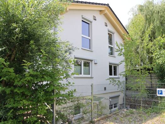 Haus zum Kauf 649.000 € 6 Zimmer 171,7 m² 503 m² Grundstück Hinter der Hofwies 8 Gailingen am Hochrhein 78262