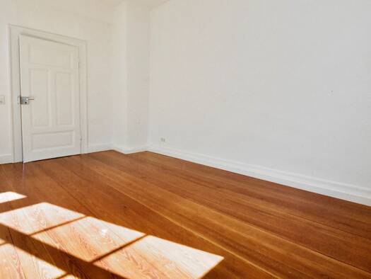 Wohnung zur Miete 675 € 1,5 Zimmer 45 m² Geschoss 1/3 frei ab sofort Altstadt Mitte 79098