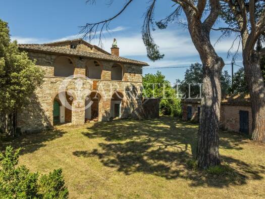 Haus zum Kauf 1.250.000 € 980 m² 60.000 m² Grundstück Cetona 53040