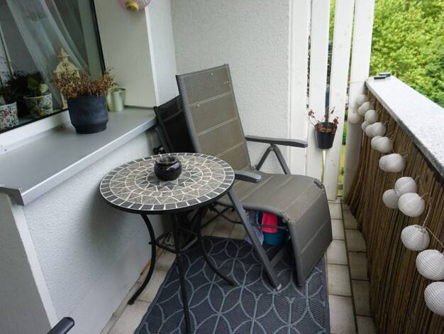Wohnung zum Kauf 119.995 € 2,5 Zimmer 52 m² 4. Geschoss Bergerhausen Stadtbezirk VII 45136