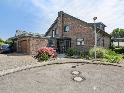 Einfamilienhaus zum Kauf 699.000 € 9 Zimmer 170,7 m² 771 m² Grundstück Oberforstbach Aachen 52076