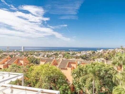 Penthouse zum Kauf 495.000 € 2 Zimmer 121 m² Calle Lila Marbella 29604