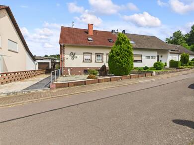 Einfamilienhaus zum Kauf 205.000 € 5 Zimmer 141 m² 550 m² Grundstück Schwalbach Schwalbach 66773