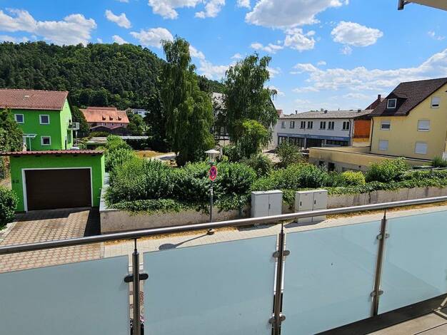 Wohnung zur Miete 901 € 3 Zimmer 80 m² frei ab sofort Spindlhofstraße 9 Regenstauf Regenstauf 93128