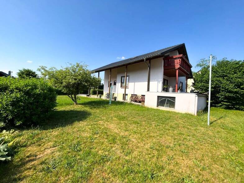 Einfamilienhaus zum Kauf 345.000 € 7 Zimmer 185 m² 784 m² Grundstück Neustadt Neustadt bei Coburg 96465