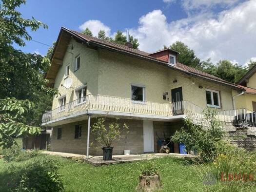 Wohnung zur Miete 460 € 2 Zimmer 64 m² 1. Geschoss frei ab sofort Mietraching Deggendorf 94469