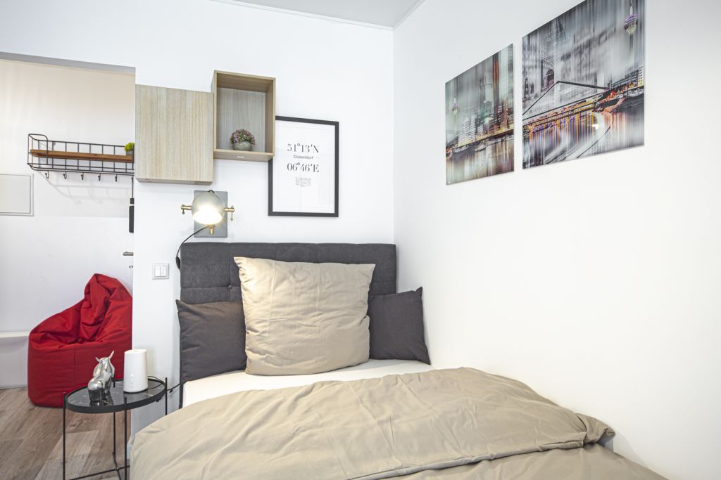 Wohnung zur Miete Wohnen auf Zeit 1.100 € 1 Zimmer 24 m²<br/>Wohnfläche 01.01.2025<br/>Verfügbarkeit Corneliusstraße Friedrichstadt Düsseldorf 40215