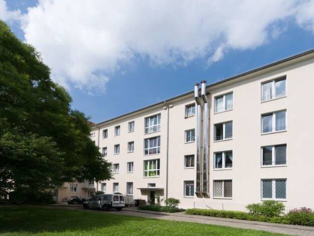 Wohnung zur Miete 873 € 3 Zimmer 80,8 m² 1. Geschoss frei ab 31.08.2026 Schweizer Straße 6 Südvorstadt-West Ortsamtsbereich Plauen 01069