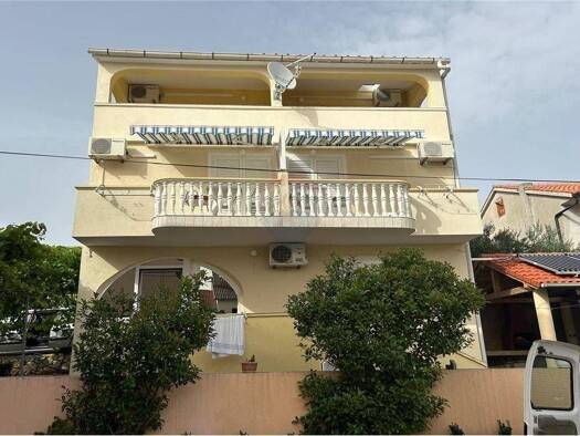 Haus zum Kauf 550.000 € 11 Zimmer 321 m² Novalja