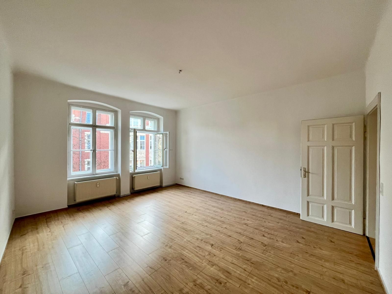 Wohnung zur Miete 332 € 2 Zimmer 83 m²<br/>Wohnfläche 3.<br/>Geschoss ab sofort<br/>Verfügbarkeit Fischmarkt 2/3 Historische Altstadt Görlitz 02826