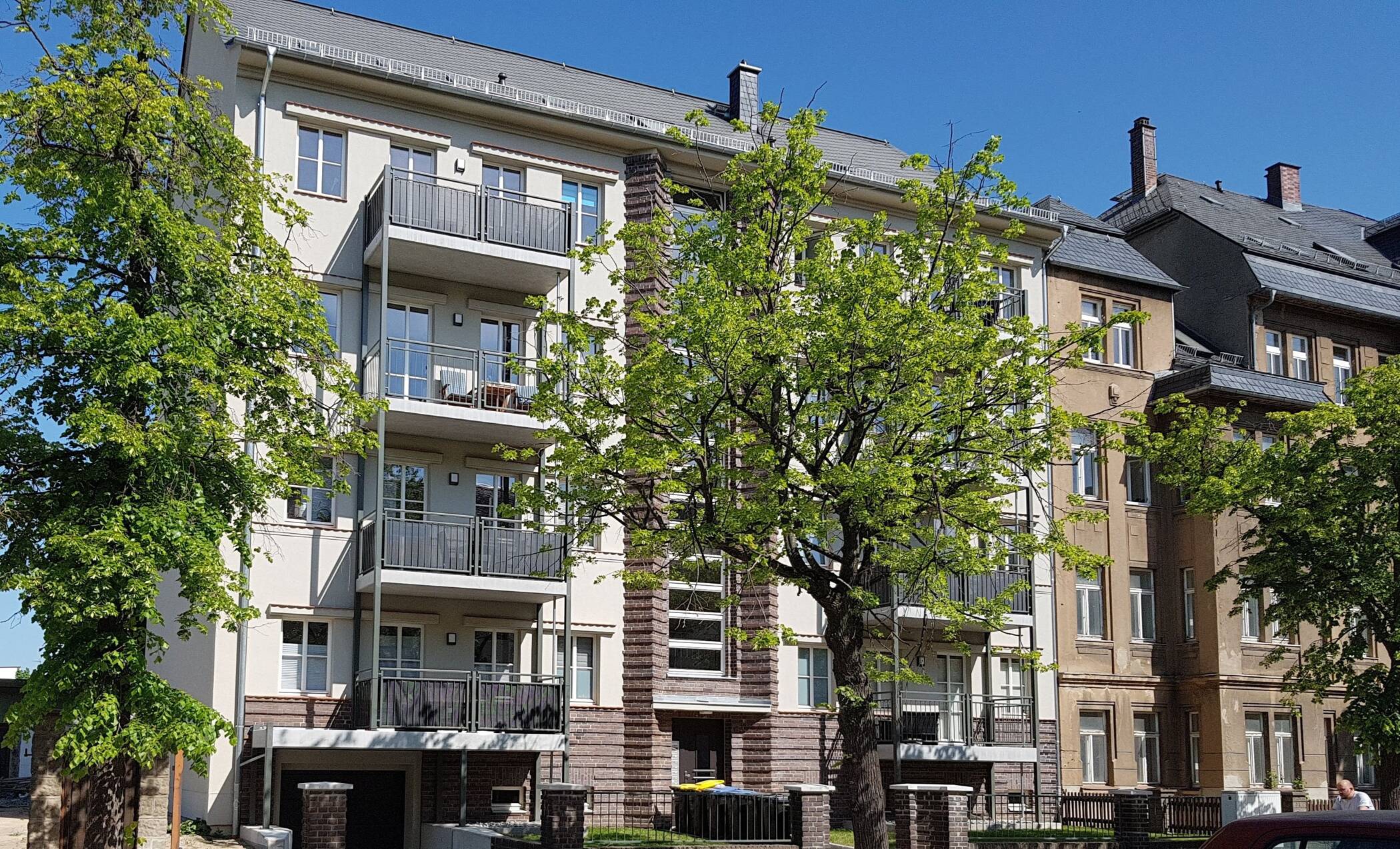 Ruhige Lage und gute Verkehrsanbindung – Rosenbergstraße 2, 9126 Chemnitz – Bild 1 von 7