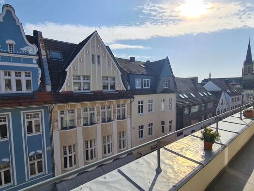 Wohnung zur Miete 980 € 3,5 Zimmer 114 m² Geschoss 3/4 frei ab sofort Innenstadt Gütersloh 33330