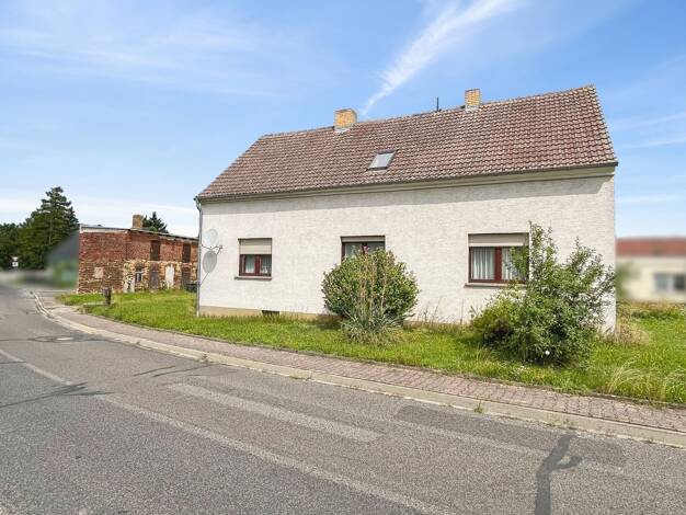 Einfamilienhaus zum Kauf 129.000 € 6 Zimmer 179,7 m² 4.492 m² Grundstück Döllingen Plessa 04928