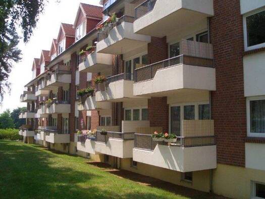 Wohnung zur Miete 295 € 2 Zimmer 48,8 m² Dachgeschoss, 3. Geschoss frei ab sofort Fritz-Reuter Platz 34 Warin Warin 19417