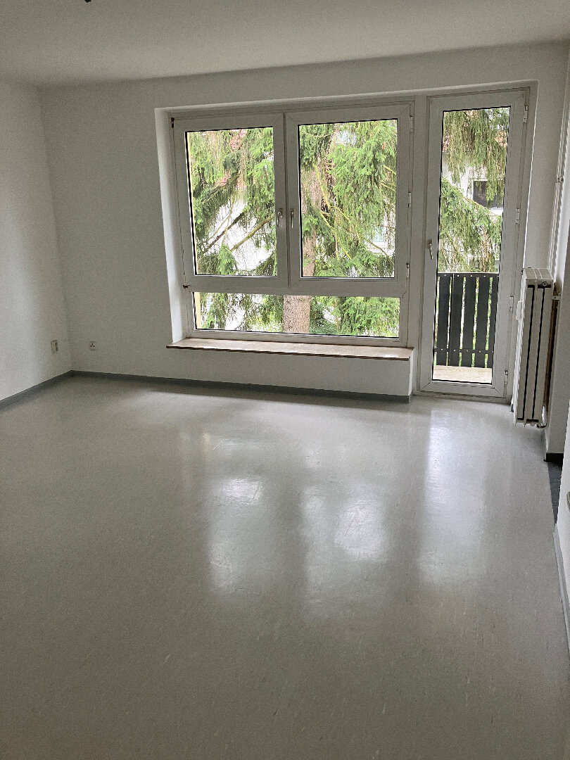 Wohnung zur Miete 410 € 3 Zimmer 54 m²<br/>Wohnfläche 2.<br/>Geschoss ab sofort<br/>Verfügbarkeit Eichenhain 23 Stadtallendorf Stadtallendorf 35260