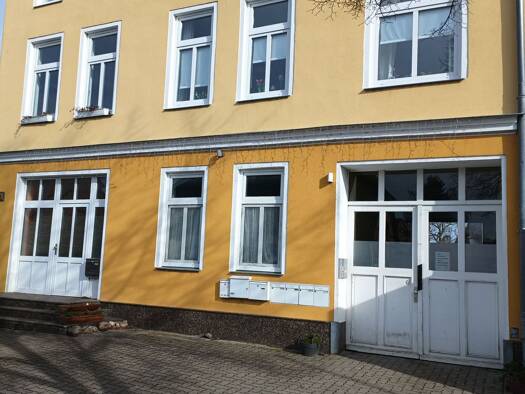 Wohnung zur Miete 580 € 3 Zimmer 75 m² Geschoss 1/2 frei ab 01.05.2026 Plauer Str. 21 Güstrow 18273