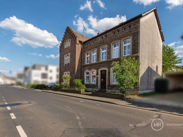 Mehrfamilienhaus zum Kauf 739.000 € 12 Zimmer 334 m² 1.013 m² Grundstück Hennef Hennef (Sieg) 53773