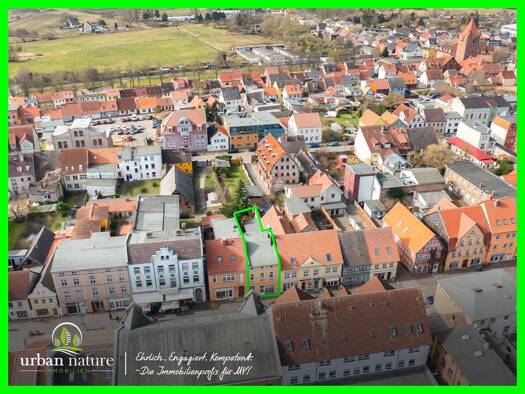 Stadthaus zum Kauf 225.000 € 7 Zimmer 204 m² 286 m² Grundstück Stadtkern Barth 18356