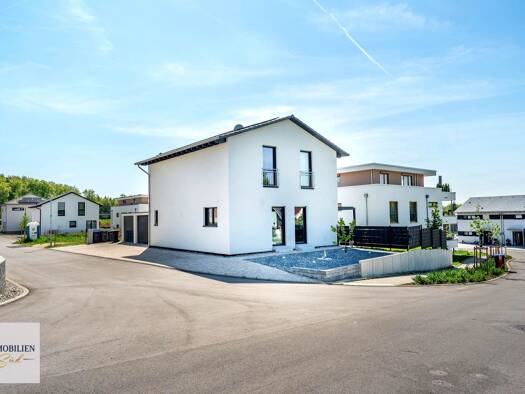 Haus zum Kauf 573.750 € 5 Zimmer 135 m² 546 m² Grundstück Aach 78267
