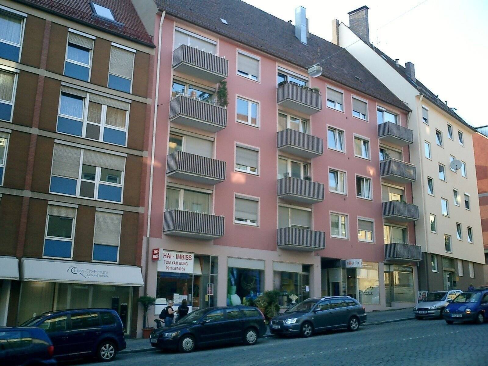 Schön geschnittene 3-Zimmer-Wohnung unterhalb der Kaiserburg – Tetzelgasse 17, 90403 Nürnberg – Vorschaubild 2