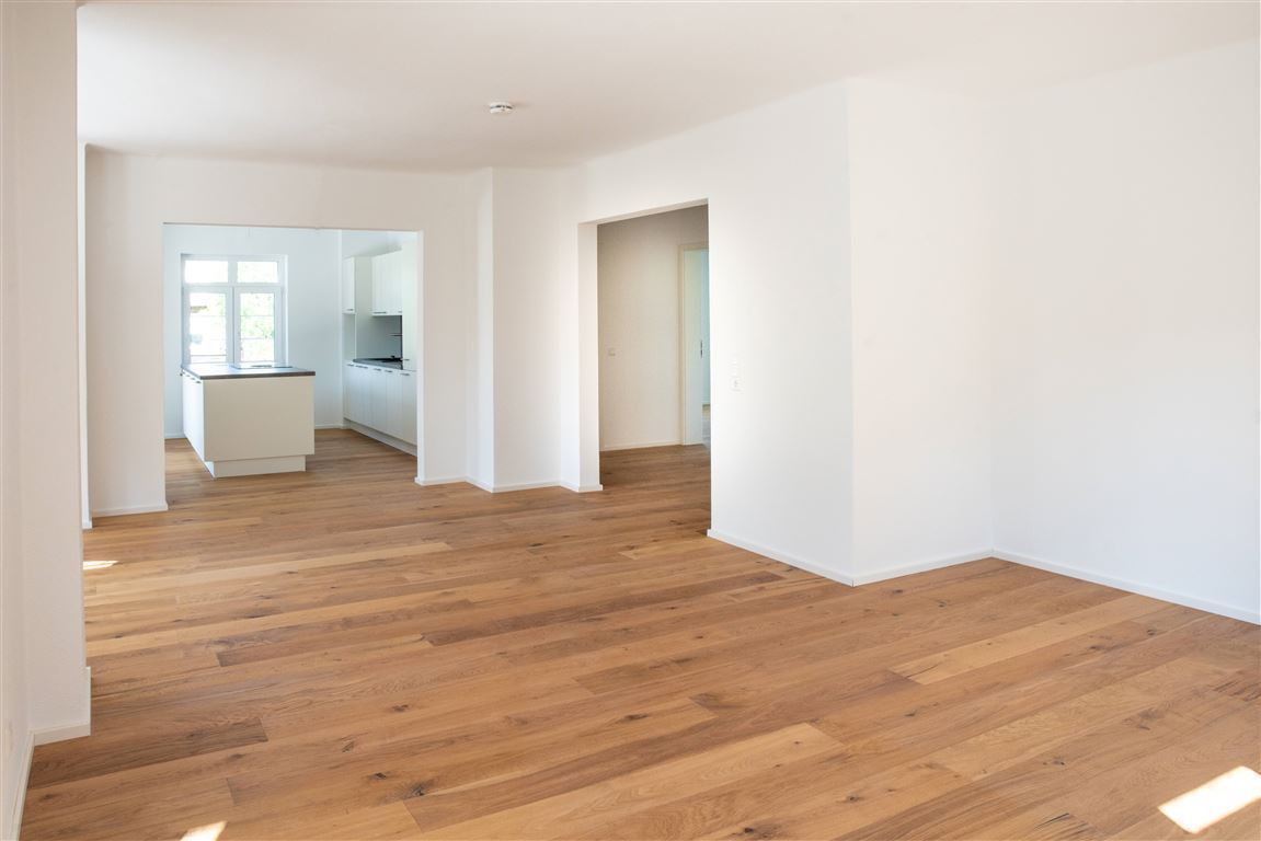 Wohnung zum Kauf provisionsfrei 450.000 € 3,5 Zimmer 112 m²<br/>Wohnfläche 1.<br/>Geschoss ab sofort<br/>Verfügbarkeit Bad Dürrheim Bad Dürrheim , Schwarzw 78073