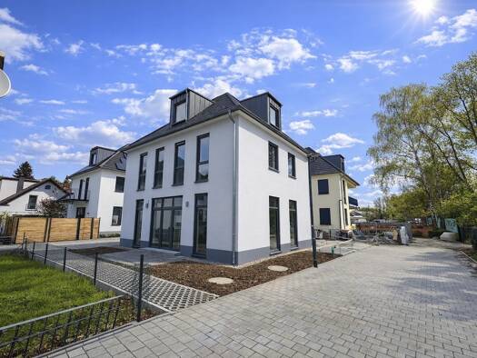 Einfamilienhaus zum Kauf - Erstbezug 1.290.000 € 7 Zimmer 175 m² 274 m² Grundstück Bergen-Enkheim Frankfurt 60388