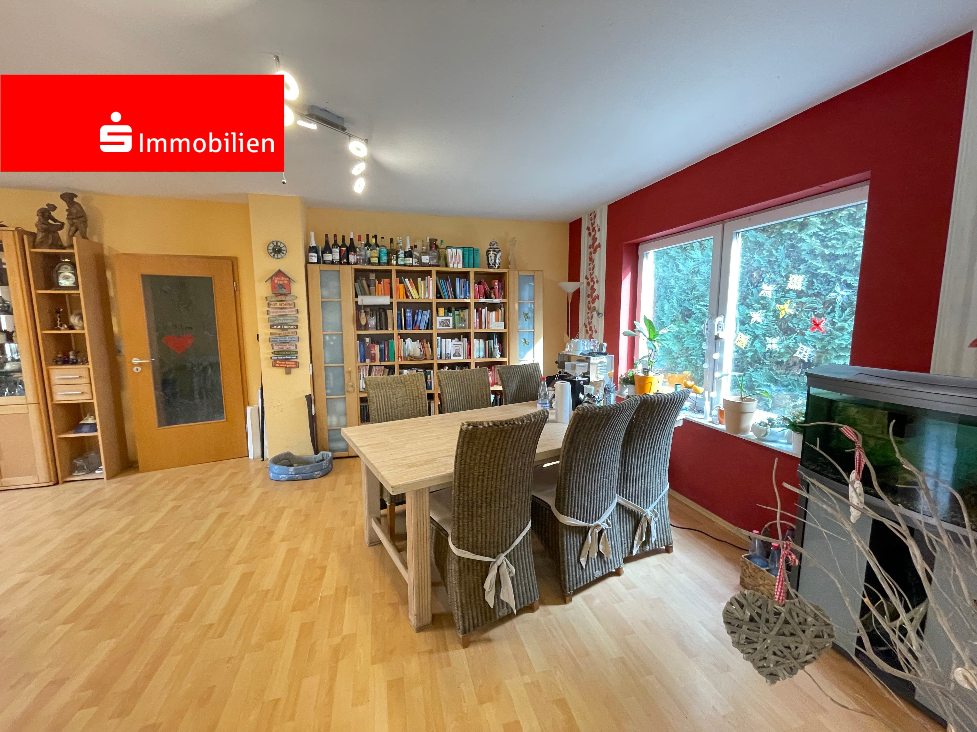 Einfamilienhaus zum Kauf 329.000 € 11 Zimmer 180 m²<br/>Wohnfläche 411 m²<br/>Grundstück Frankenberg Frankenberg 35066