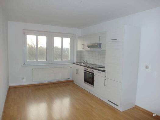 Wohnung zur Miete 435 € 2 Zimmer 66,8 m² 3. Geschoss Friedrich-Ebert-Platz 6 Gröba Riesa 01591