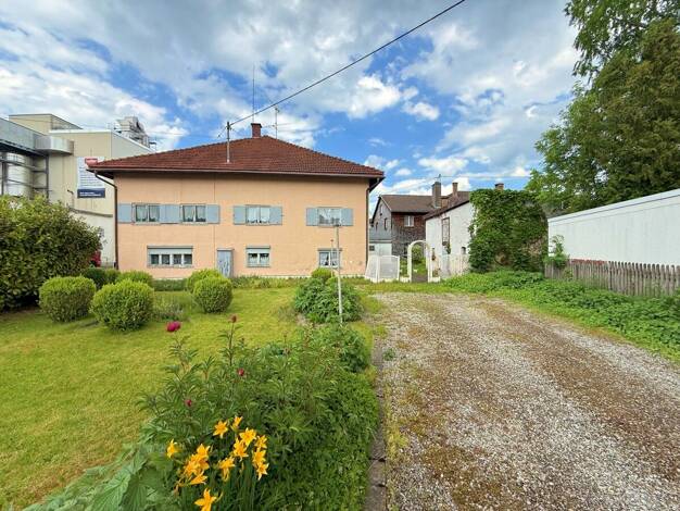 Haus zum Kauf 239.000 € 8 Zimmer 206 m² 617 m² Grundstück Obergünzburg Obergünzburg 87634