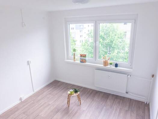 Wohnung zur Miete 499 € 4 Zimmer 90 m² 6. Geschoss frei ab 01.01.2027 Am Harthwald 10 Markersdorf Chemnitz 09123