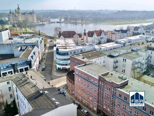 Gewerbeobjekt zum Kauf als Kapitalanlage geeignet 1.849.000 € 15 Zimmer 437,7 m² 518 m² Grundstück Altstadt Schwerin 19053