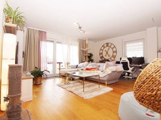Wohnung zur Miete 870 € 2 Zimmer 76 m² 2. Geschoss frei ab 01.01.2027 Roßtal Roßtal 90574