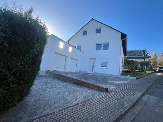 Mehrfamilienhaus zum Kauf provisionsfrei 550.000 € 9 Zimmer 231 m² 728 m² Grundstück frei ab sofort Eschringen Saarbrücken 66130