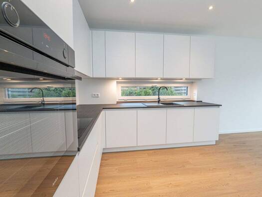 Doppelhaushälfte zur Miete - Erstbezug 1.715 € 4 Zimmer 108 m² 1 m² Grundstück frei ab sofort Stade 21680