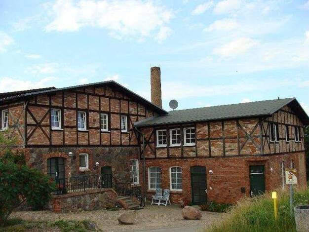 Wohnung zur Miete 550 € 3 Zimmer 82,4 m² 1. Geschoss Feldberg Feldberger Seenlandschaft 17258