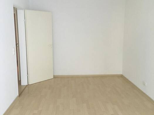 Terrassenwohnung zum Kauf provisionsfrei 199.000 € 2 Zimmer 60 m² Geschoss 1/7 Am Happach 46 Gerbrunn 97218