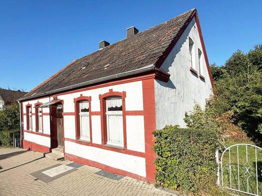 Einfamilienhaus zum Kauf 299.000 € 6,5 Zimmer 151 m² 830 m² Grundstück Wiemelhausen Bochum 44799