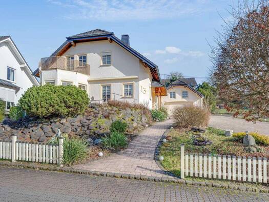 Einfamilienhaus zum Kauf 469.000 € 7 Zimmer 153,2 m² 594 m² Grundstück Rengsdorf 56579