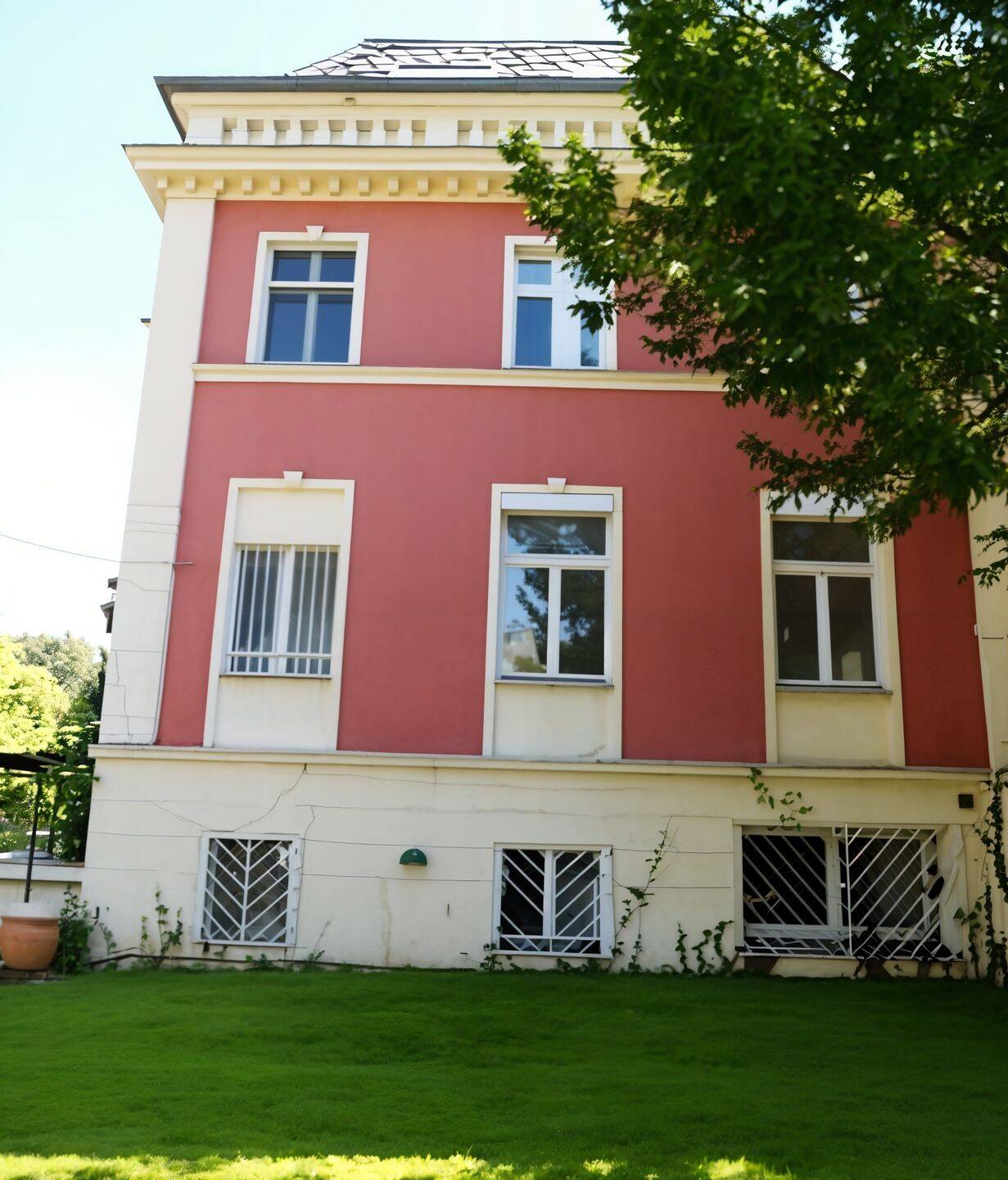 Property thumbnail 4