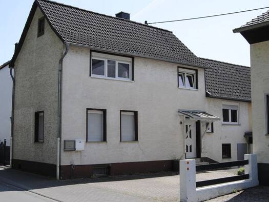 Haus zum Kauf 225.000 € 7 Zimmer 194 m² 300 m² Grundstück Zum Aubachtal 28 Oberbieber Neuwied 56566