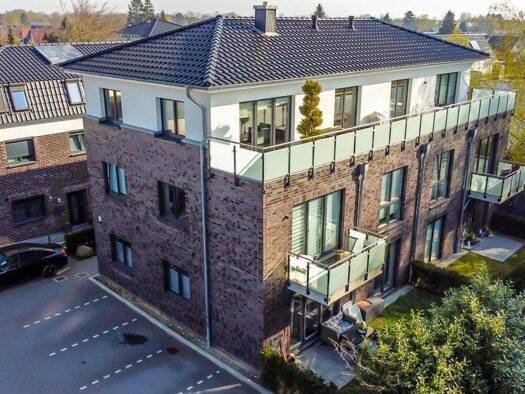 Wohnung zur Miete 1.750 € 4 Zimmer 120 m² 3. Geschoss frei ab 01.04.2026 Elmshorner Straße 84a Pinneberg 25421